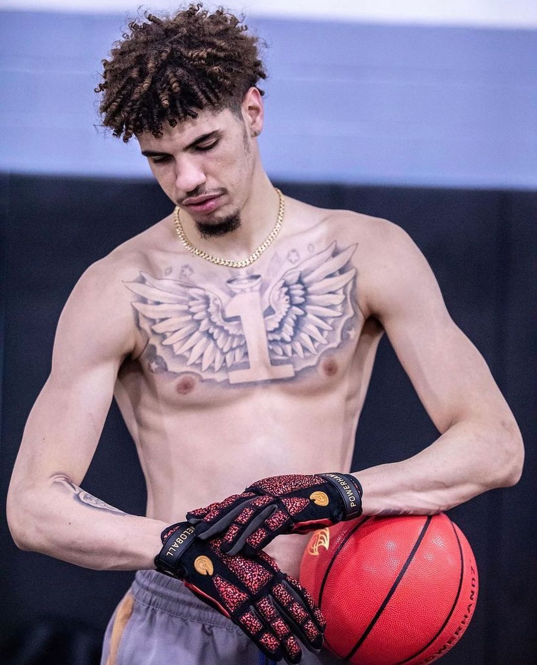 Lamelo Ball Gets Massive Chest Tattoo Usa Celebrities