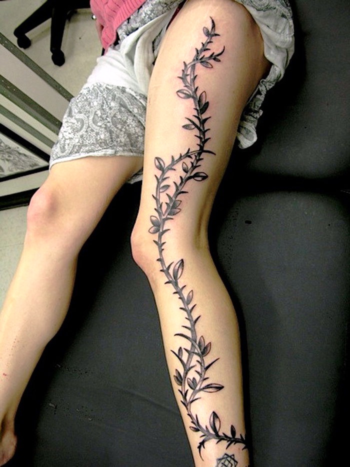 10 Stunning Leg Tattoo Ideas for Women