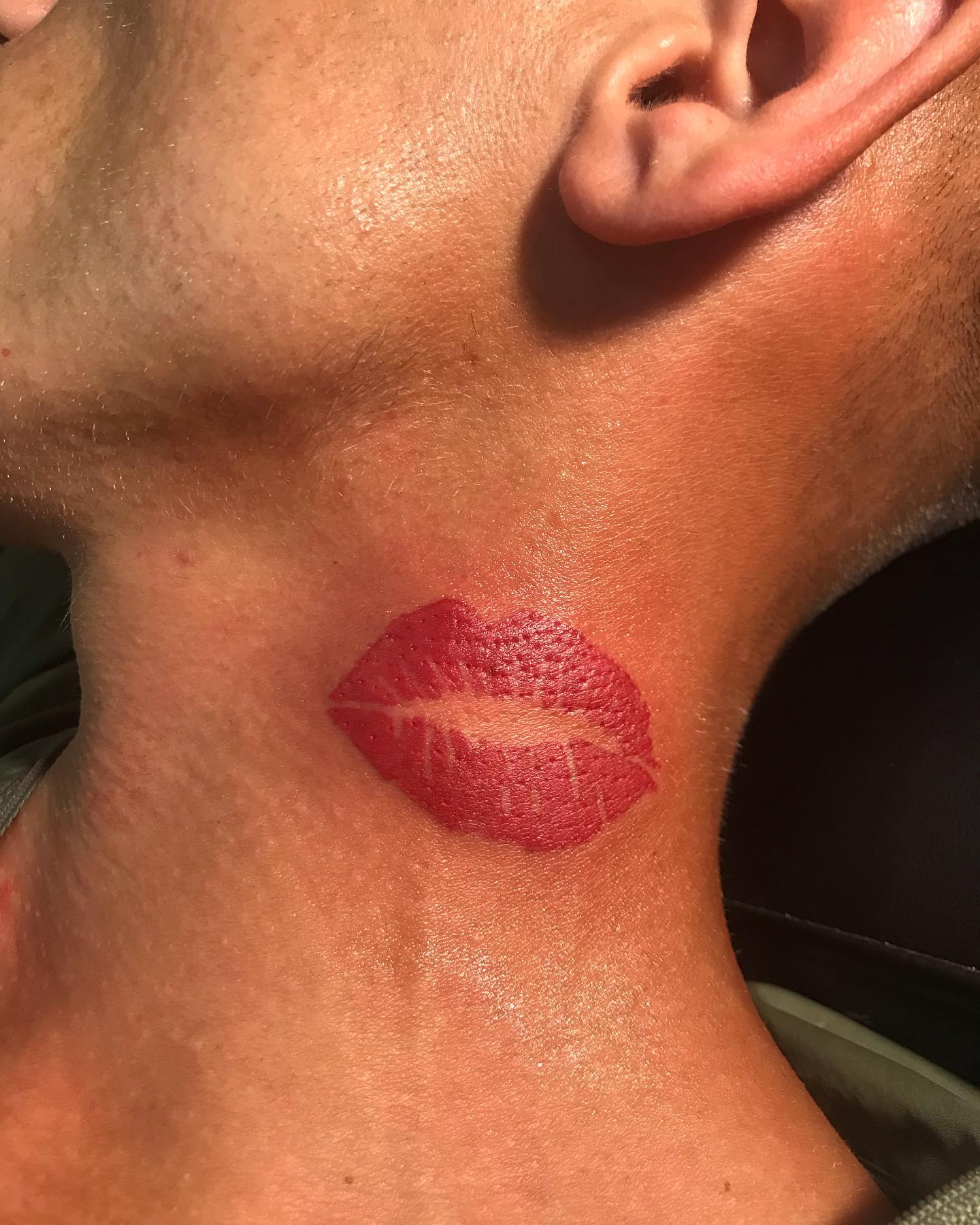 5 Stunning Lips On Neck Tattoo Ideas