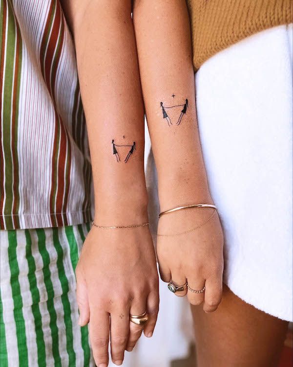 20 Meaningful Sister Tattoos You'll Love Together