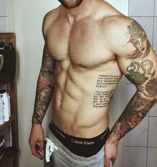 35 Stunning Rib Tattoo Ideas for Men