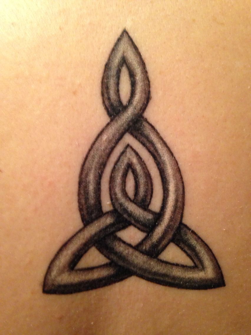 7 Stunning Mother-Daughter Celtic Knot Tattoo Ideas