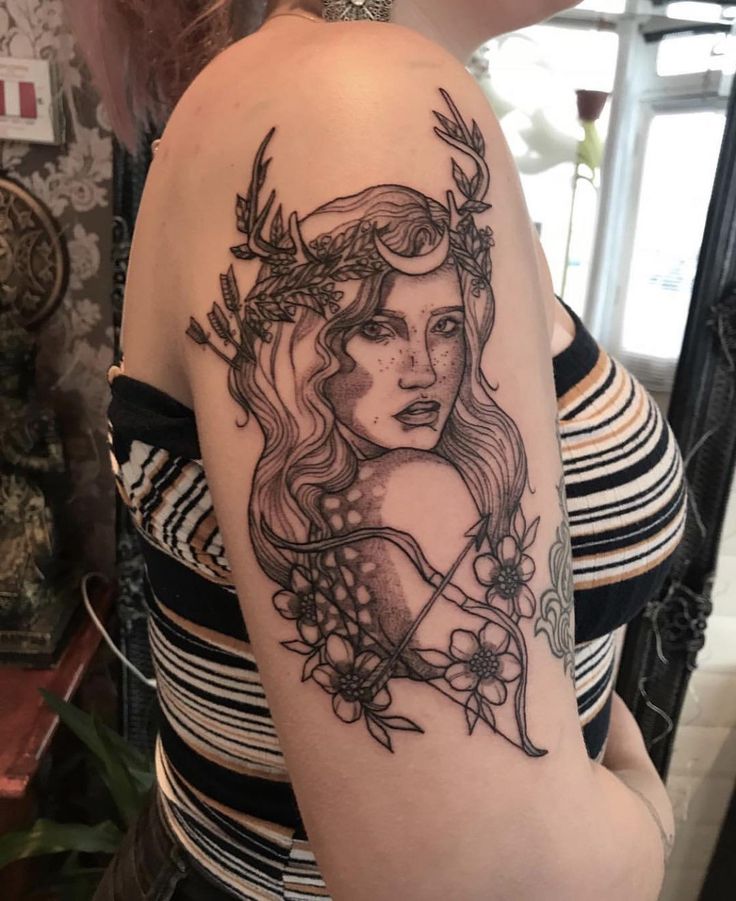 Pin By Rafaela On Tattoo Greek Tattoos Artemis Tattoo Mythology Tattoos