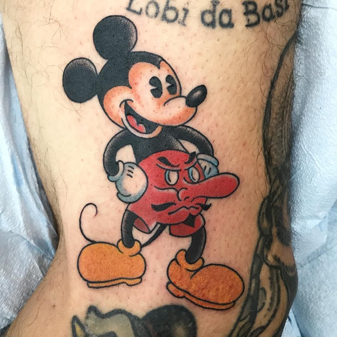 Pin By Shaquanda On Tattoo Designs Mouse Tattoos Skull Tattoo Mickey Tattoo