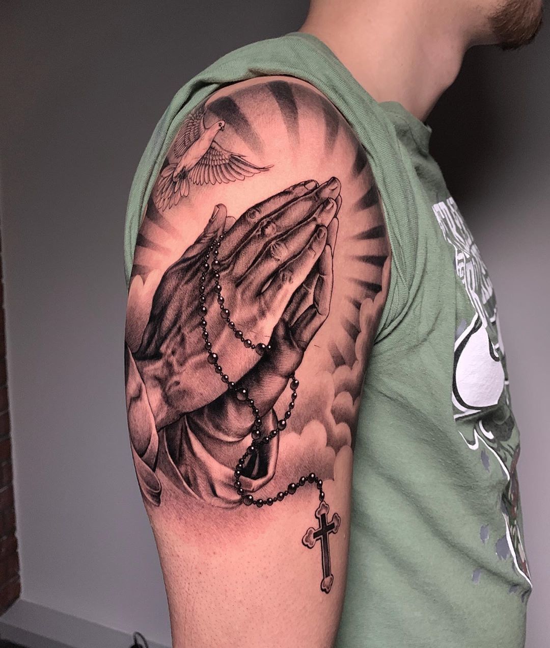 Praying Hands Forearm Tattoo Orientfrau