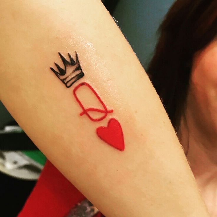 Queen Of Hearts Tattoo Meaning Facts And Photos For Tattoovalue Net