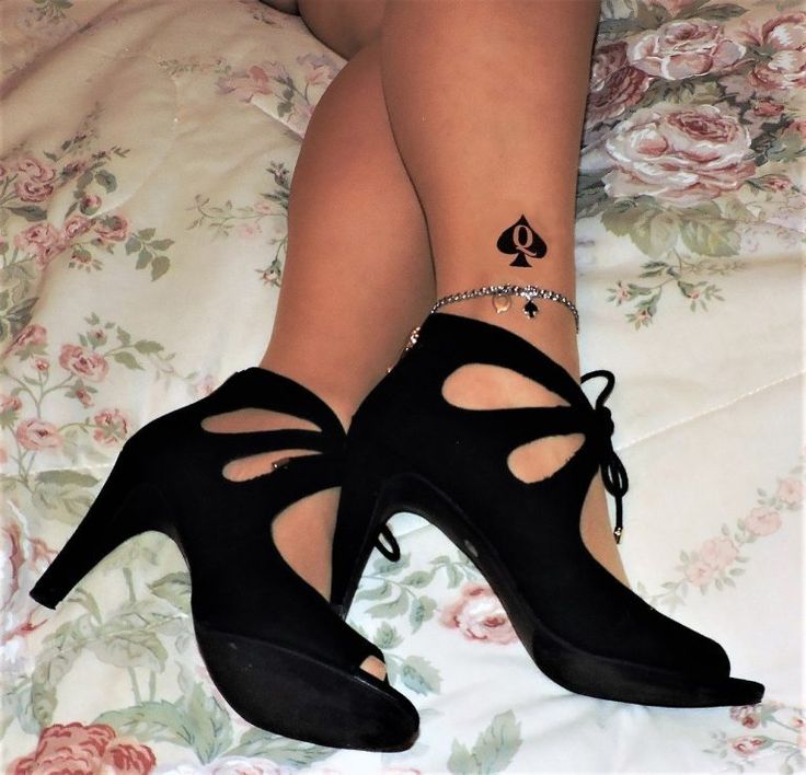 Queen Of Spades Temporary Tattoos: Elegant Ink That Fades