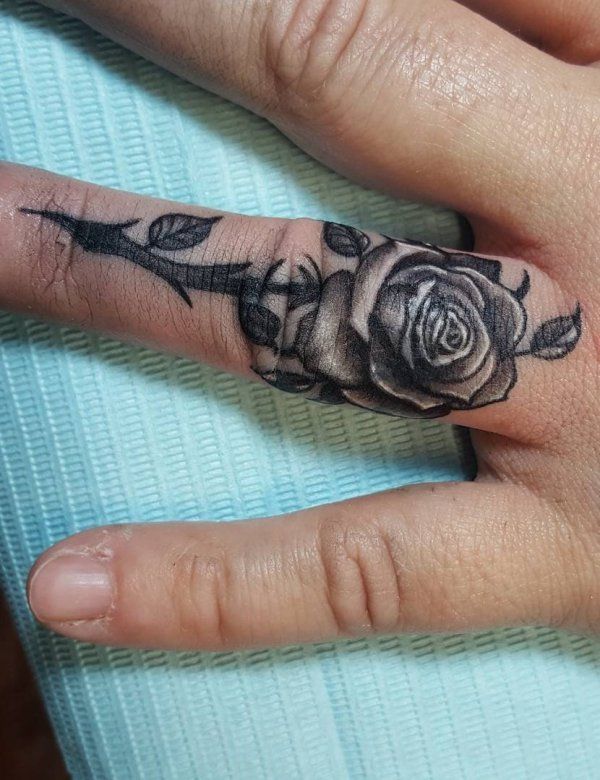 Ring Finger Tattoo Cover Up: Simple Ideas