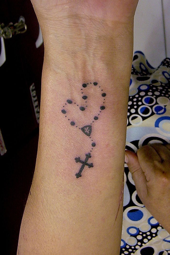 Rosary Beads Tattoo On Wristtraditional Tattoo Designs Pinterestbest Rosary Bead Tattoo