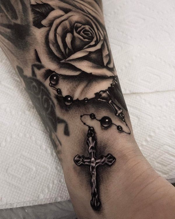 Rosary With Rose Tattoo Rosary Tattoo Heart Tattoo Wrist Rosary