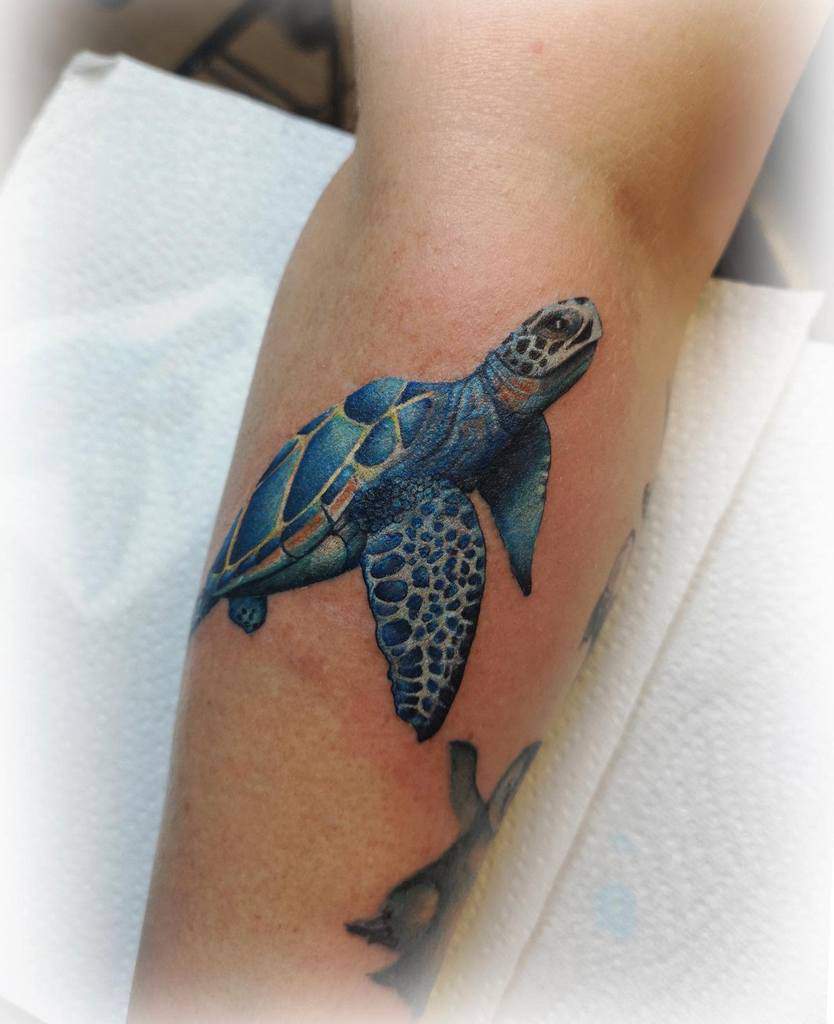 Sea Turtle And Flower Inspirational Tattoos Tattoo Drawings Tattoos