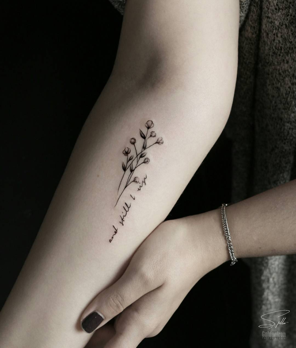 5 Chic Small Arm Tattoos for Women