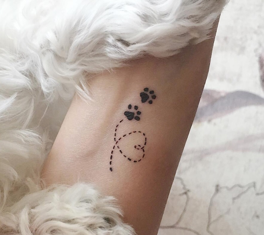 Small Pawprint Heart Name Tatoo Idea Vetmed Tatoo Pawprint Vettechtatoo Vetnursetatoo