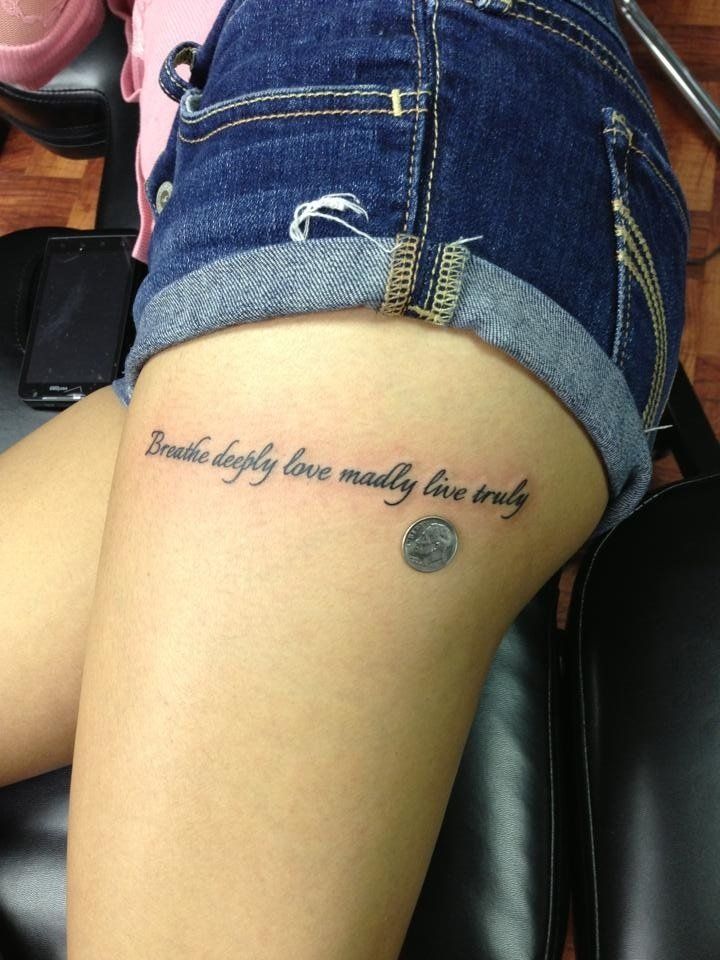 20 Stunning Small Thigh Tattoo Ideas for Women