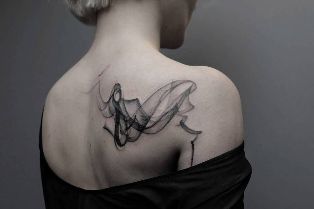 Smoke Like Abstract Tattoo On The Right Shoulder Blade Tattoo Artist Roman Melnikov Plebey