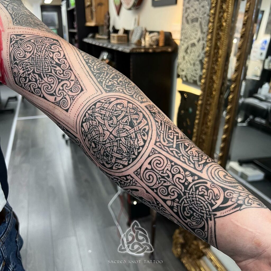 Tattoo Insights Celtic Cross Tattoos