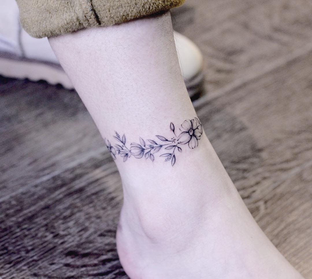 5 Tips for Perfect Ankle Tattoos