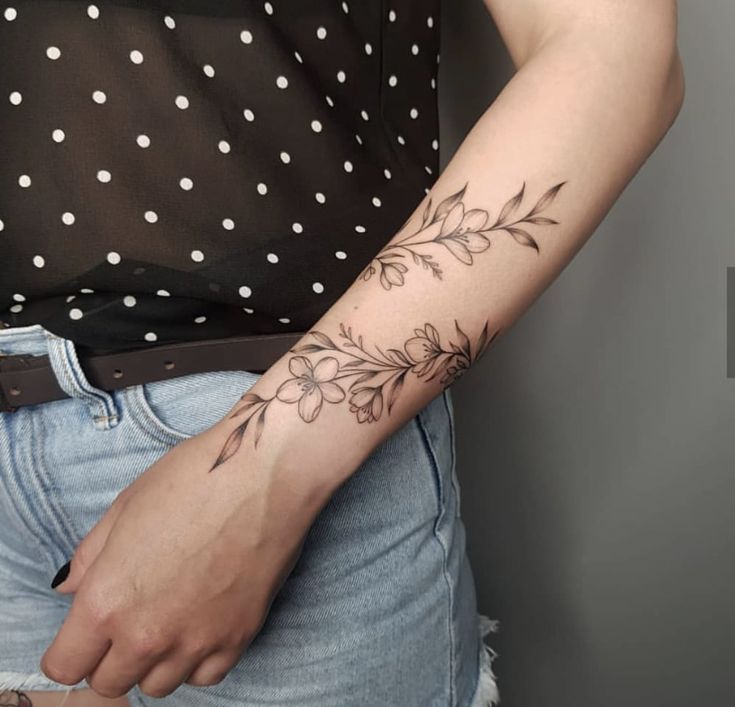 Tattoo Wrapping Around Arm