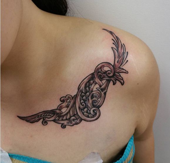 5 Stunning Collar Bone Tattoo Ideas You'll Love