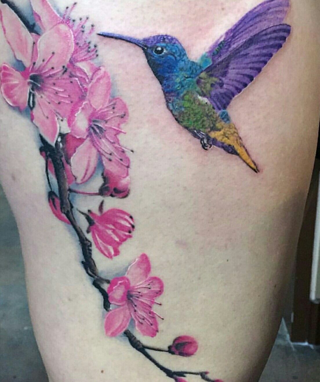 7 Stunning Tattoo Designs: Flowers and Hummingbirds