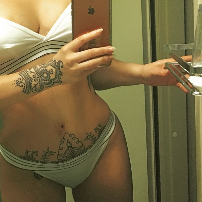 Tattoos Pubis Caderas Nalgas