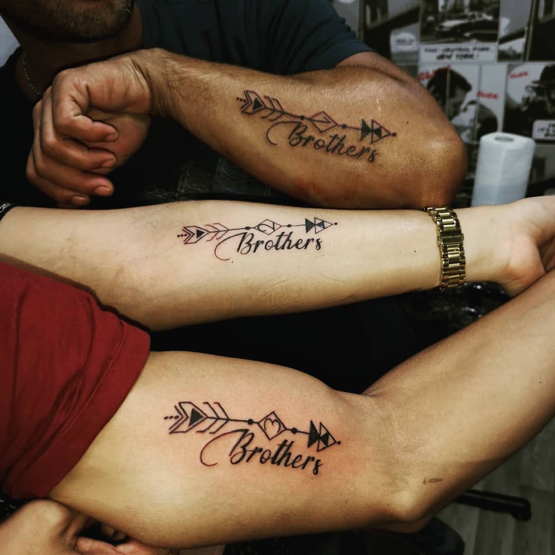 Tatuajes De Hermanos Unidos: Diseños Que Fortalecen Vínculos