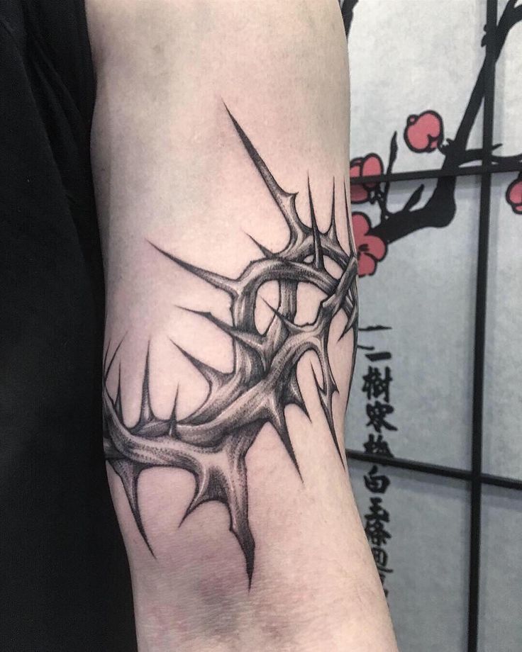 Thorn Tattoo Meaning Embrace The Symbolic Power Of Thorn Tattoo