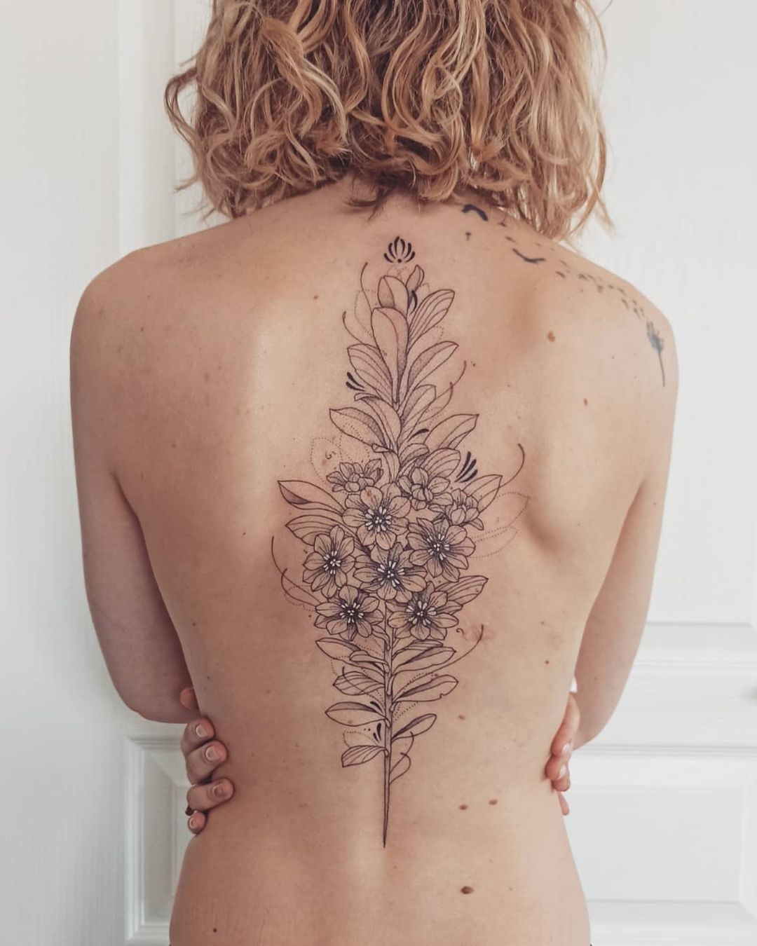 Top 88 Spine Tattoo For Women Latest In Cdgdbentre