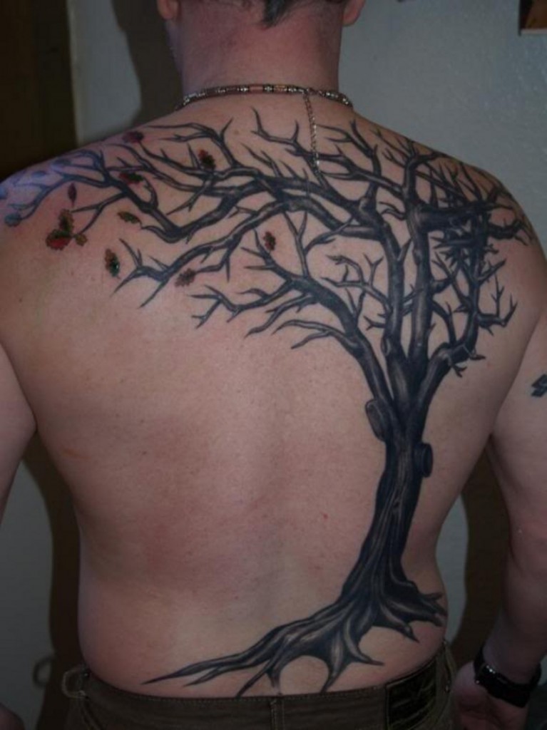 5 Stunning Tree Tattoo Designs for Your Back