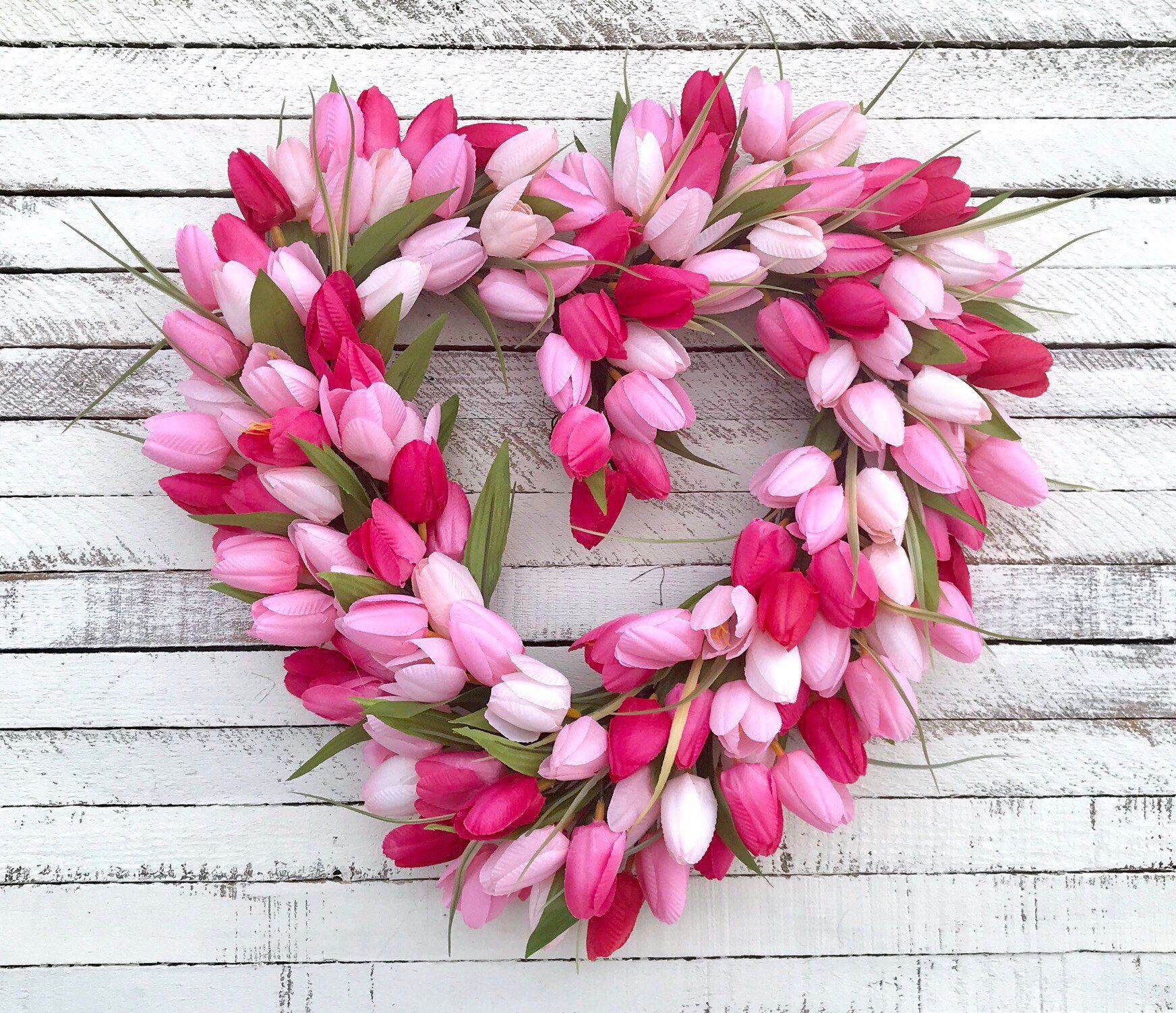 Tulip Heart Valentines Wreath Sand And Sisal