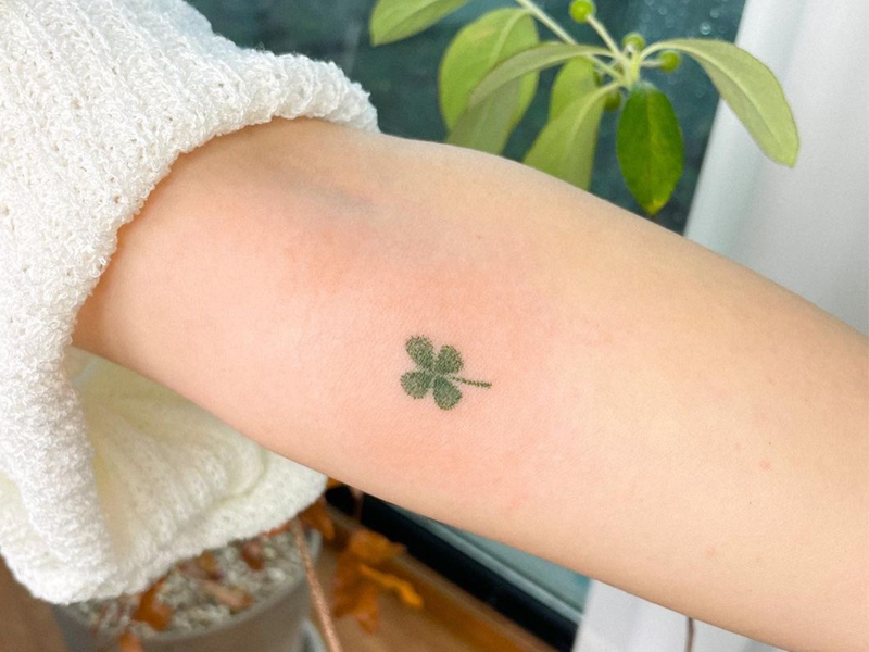 Update More Than 112 5 Leaf Clover Tattoo Super Hot Tnbvietnam Edu Vn