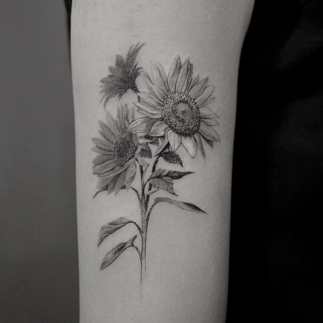 Update More Than 76 Realistic Black And Grey Sunflower Tattoo In Cdgdbentre