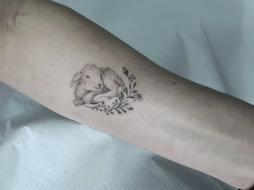 What Does A Lamb Tattoo Mean Things To Know After Sybil